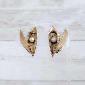 Vintage Clip On Earrings 1.25" Statement Gold Tone - Tarnished